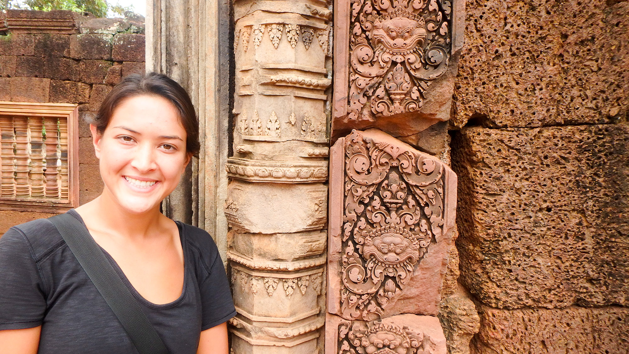 Meghan in front of female favorite